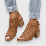 Mira | Magas sarkú stílusos szandál