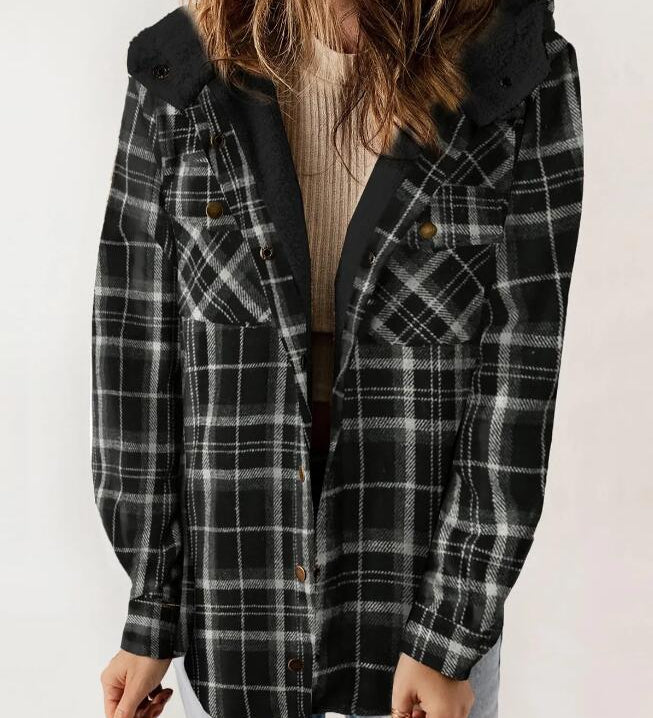 Amelia | Női kockás, kapucnis flaneldzseki