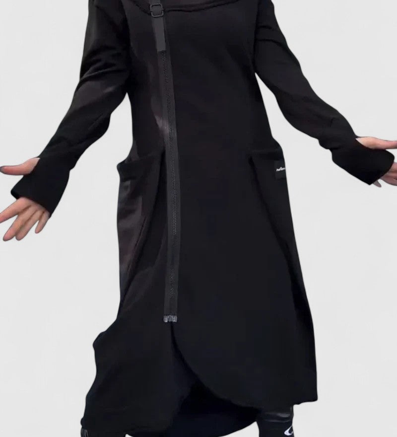 Zita | Hosszú kabát kapucnival cipzárral