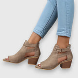 Nadine | Vastag sarkú elegáns szandál