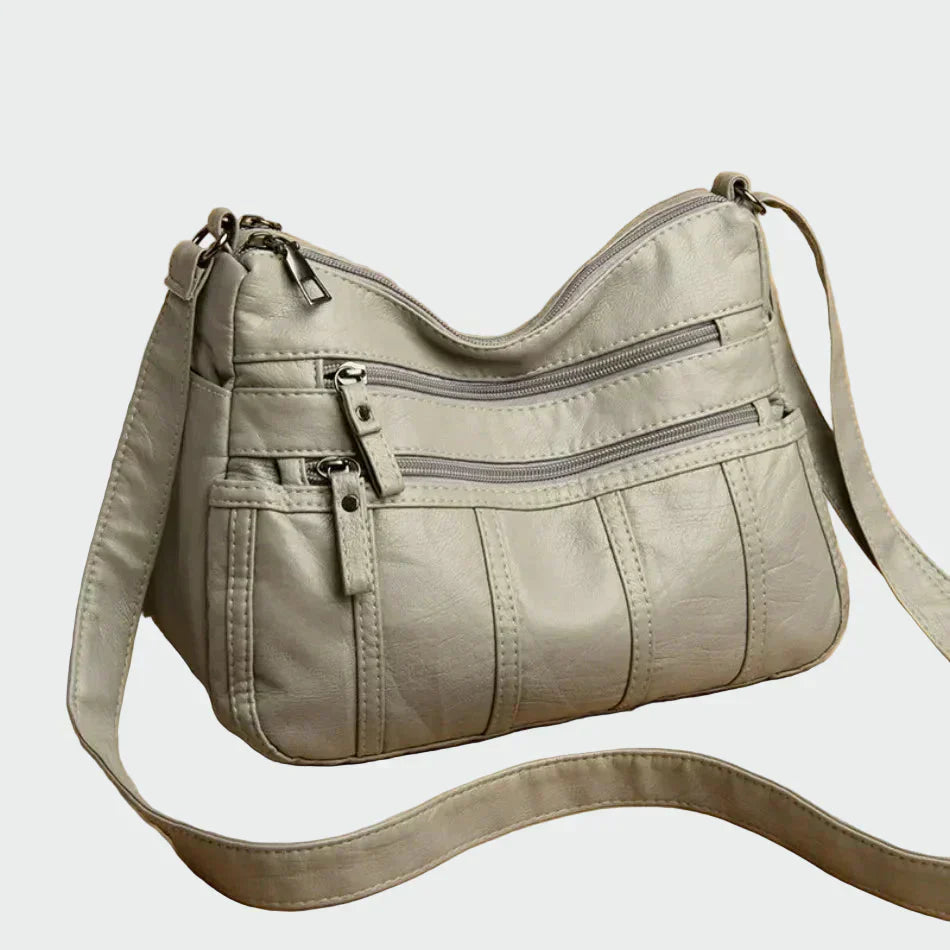 Ilona | Fekete puha válltáska cipzáras